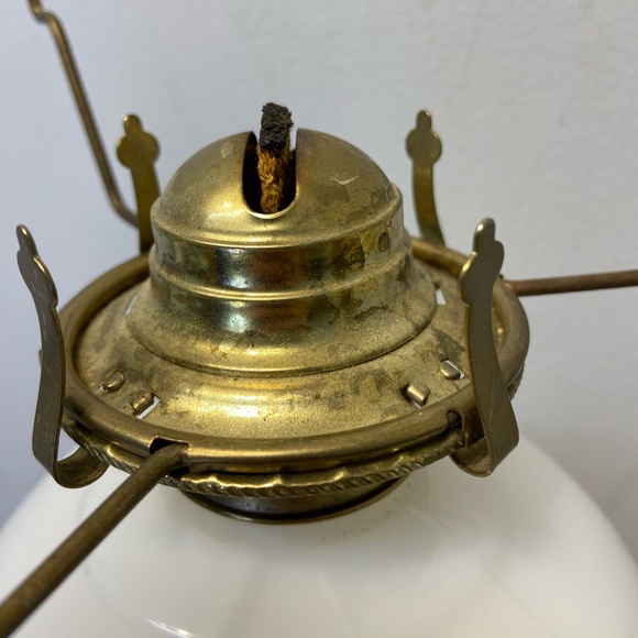 Currier And Ives Milk Glass Oil Lamp With Hobnail Shade Farm Scene Vintage - Picture 5 of 13